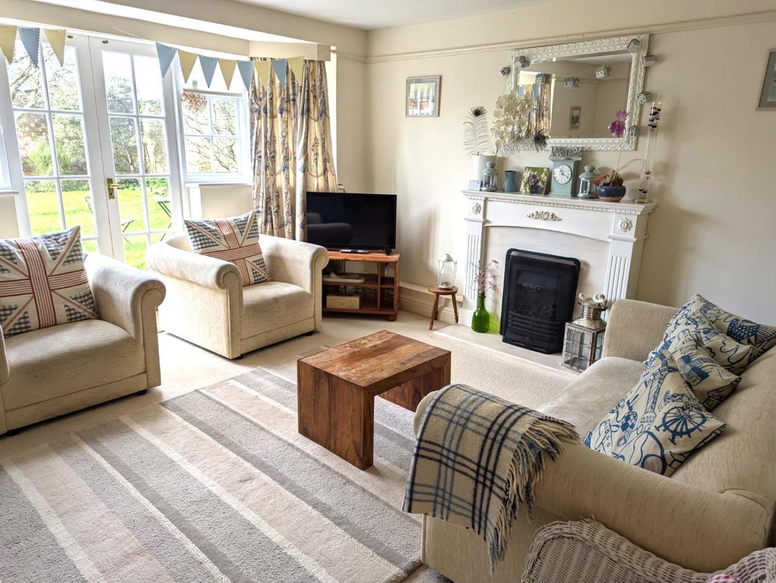 Georgian 2 Bedroom Apartment In Chichester With Free Parking - Chichester Holiday Properties Exteriér fotografie