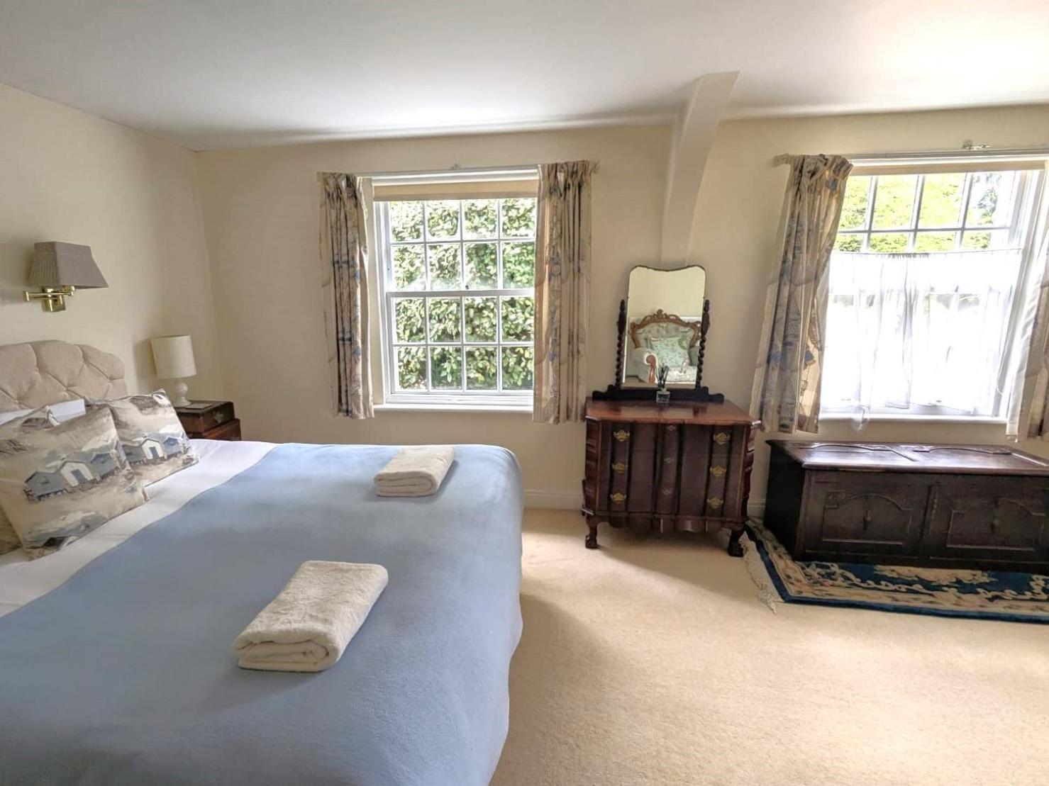 Georgian 2 Bedroom Apartment In Chichester With Free Parking - Chichester Holiday Properties Exteriér fotografie